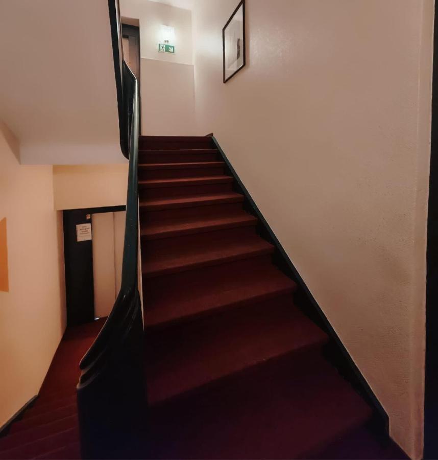 Bauer Mit Aufzug With Elevator